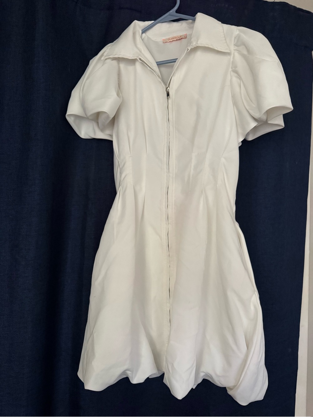 Olivaceous White Puff-Sleeve Zip-Front Mini Dress - Picture 3 of 3